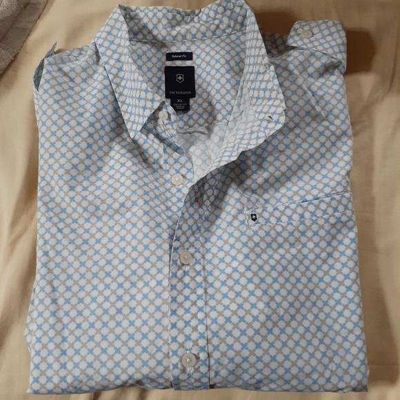 NWOT Victorinox Tailored Fit Men's XL Short Sleeve Button Up - Picture 13 of 16